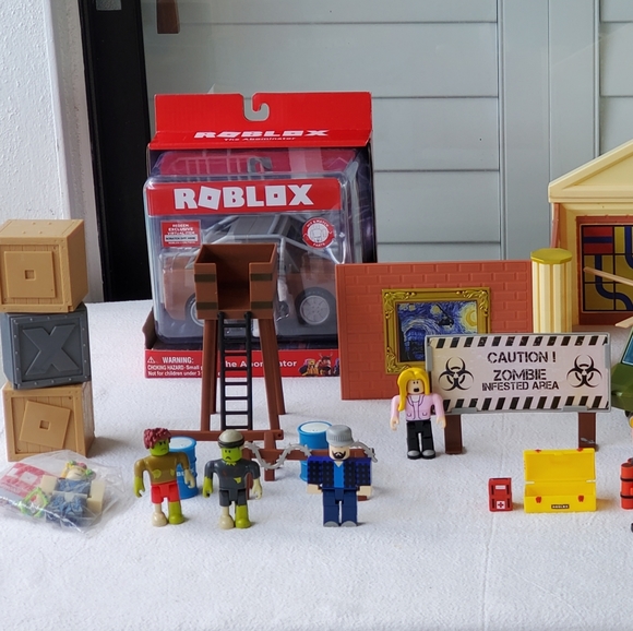 The Abominator, Roblox Action Collection Jailbreak, Roblox Zombie Attack Playset - Picture 7 of 16